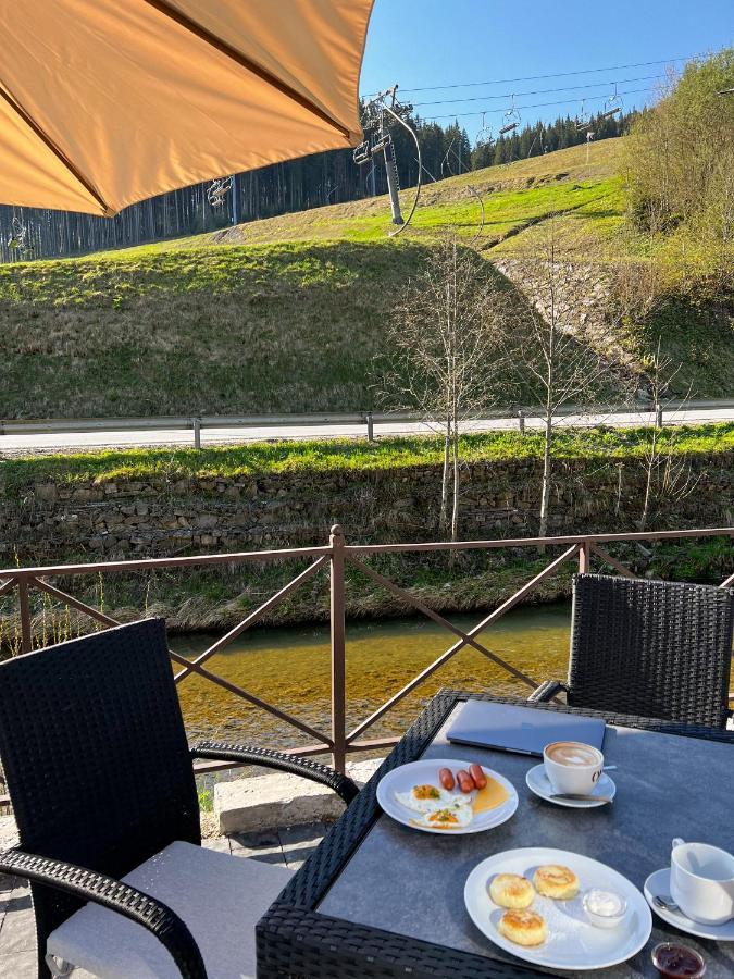 Hotel Skilandhouse Bukovel Eksteriør bilde